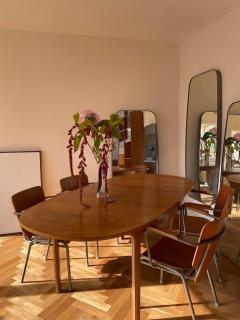 Beautiful 2 Bedroom Roof Top Apartment - 3