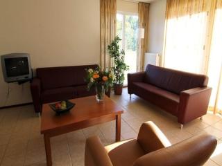 Charming forest house surrounded by a garden - 5