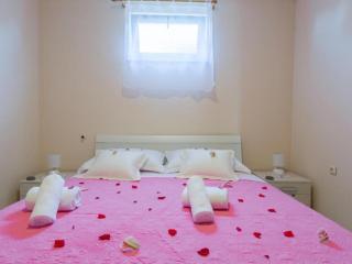 Six Bedroom Holiday House With Pool - Lisičići - 5