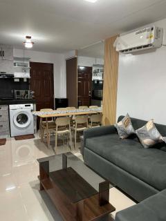 Eko's Crib Unit 30 - 0