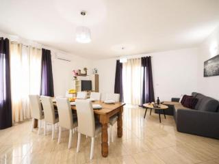 Villa Maja - Three bedroom villa with pool - Prkos - 7