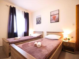 Villa Maja - Three bedroom villa with pool - 2