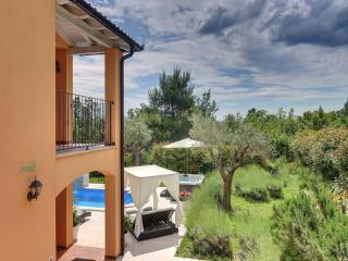 Villa in Rakalj near Beaches with Pool - 3