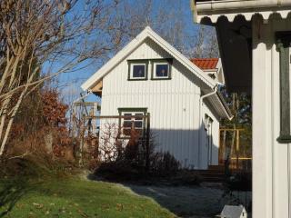 4 person holiday home in Tanumshede - 8