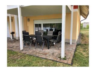 Tinla Comfortable Holiday Residence - 9