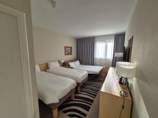 Novotel Manchester West - 6