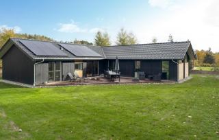 Lovely Home In Ebeltoft - 0