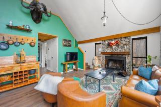 Epic Mountain Retreat | Hot Tub & Sauna | Fire Pit - 5