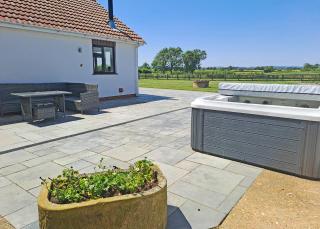 Helsey Farm Cottages - 8