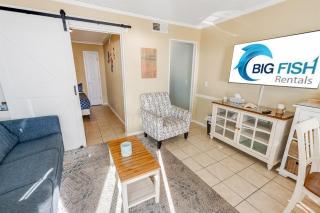 North Myrtle Newly Remodeled Oceanfront View Suite - 1