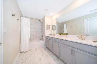 1100YL TOWNHOUSE 5 BEDROOMS & 4 BATHROOMS + POOL - 7