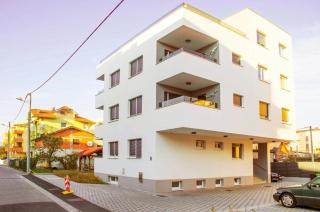 Apartments with parking space Zagreb - 24973 - 1