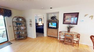 River Creek 1 Unit 401 - 4