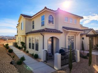 Oasis on the Rocks - Vacation Home - 0