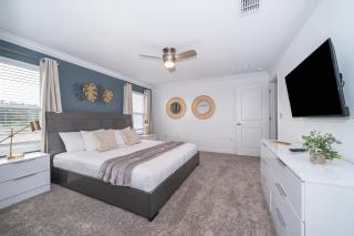 2990SL TOWNHOUSE 4 BEDROOMS & 3 BATHROOMS + POOL - 2