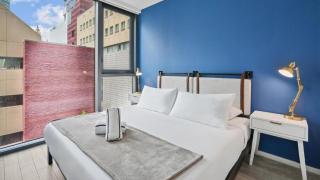 Breezy Stays Luxury Residences - near Kaseya Center - 8