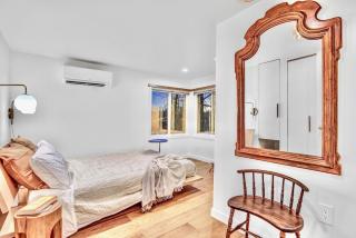 Peaceful Ranch Overlooking Mustangs with Full Kitchen & Fireplace - 6