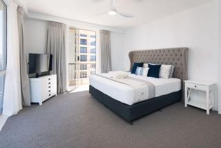 Allunga Stunning Beach Side Apartment - 3