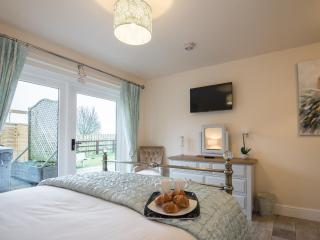 Field View - Ukc2304 - Wainfleet All Saints - 2