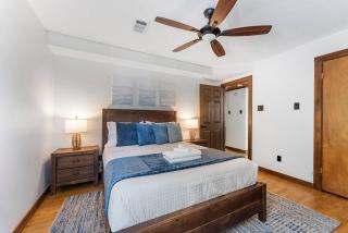 Pickleball & mini-golf, Pool/Spa, Epic Gameroom! - 1