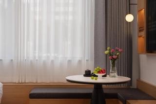 Clouds April Hotel, Dianchi South Asia Style First City Branch - 0