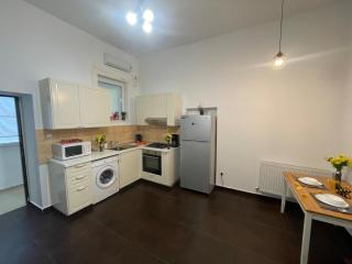 One big bedroom apartment in the heart of OLD TOWN - 2