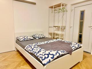 Parking - Prime - Easy Access - 2