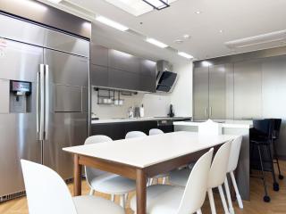 Brown Suites Busan Station - 3