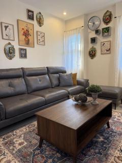 Balaycation Flats Sleeps 8 - 5 Beds - 7