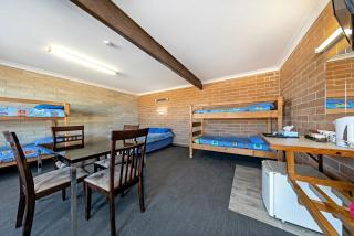 Nullarbor Roadhouse - 4