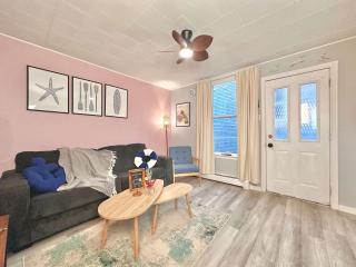 1BR Backyard Bliss - Apt 6 - 1