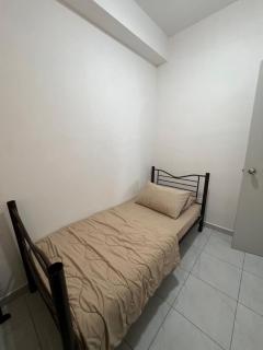 Fatini Mus Lim Homestay Puncak Alam - 1