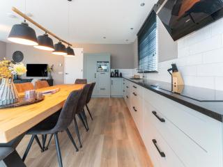 Holiday Home in Texel near the Sea - 4