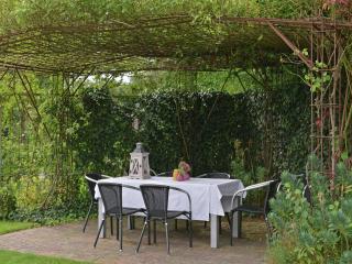 Bungalow near Lake Veere for Water Sports - 4