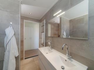 Beautiful home in Colijnsplaat - 2