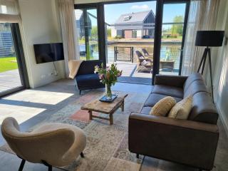 Luxury villa near the Frysian water - 9