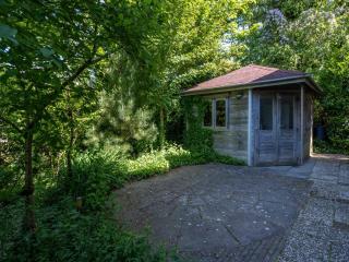 Bungalow near Lake Veere with Sunny Terrace - 6