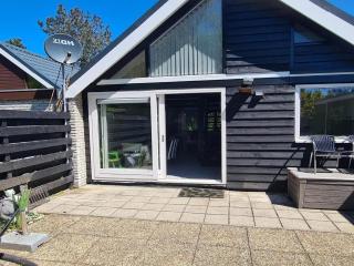 Holiday home with large terrace - 1