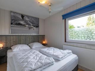 Attractive holiday home near beach - 6