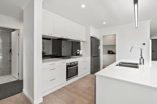 Kamo Oasis - Your Modern Home Away From Home - 1