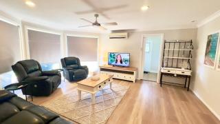 Yamba Family Seascape - 6