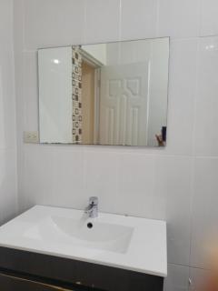 Spacious house with private parking - 1