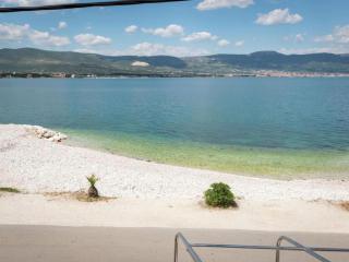 Apartment in Arbanija with bubble bath - 9