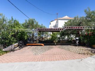 Apartment in Arbanija with bubble bath - 5