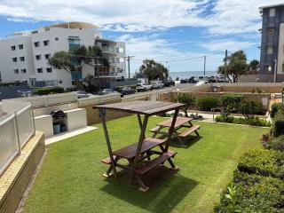 #11 Dulkara, No Roads To Cross To Kings Beach! - 8