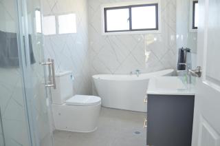 The Leaning Oak Holiday Lifestyles - Lake Conjola - 7