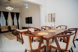 BNJ Royal Palace - 2