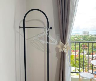 Cozy Studio with Pool & Balcony, Near Airport and Beaches Lapu-lapu City - 2