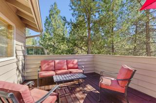 Hot Tub Getaway with Ping Pong & SHARC Passes - Three Rivers - 6