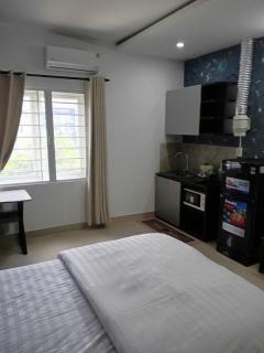 Linh Hotel And Apartment Near Beach - 7